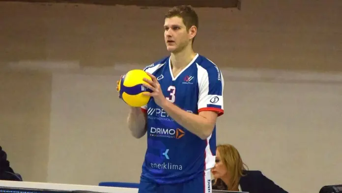 Andrea-Argenta-saturnia-acicastello