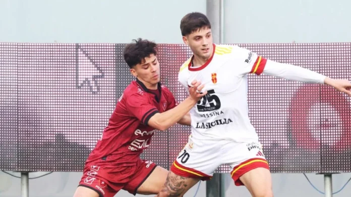 Reggina messina esposto